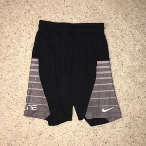Basketball shorts